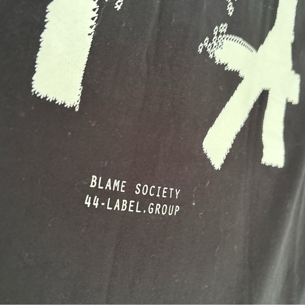 44 Label Group Black Graphic T-Shirt Size L NWT (no tags) - Picture 5 of 8